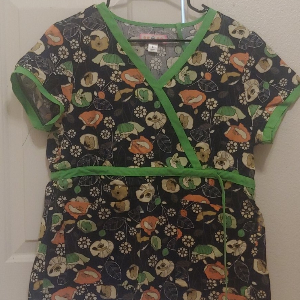 Koi Floral Print Scrub Top